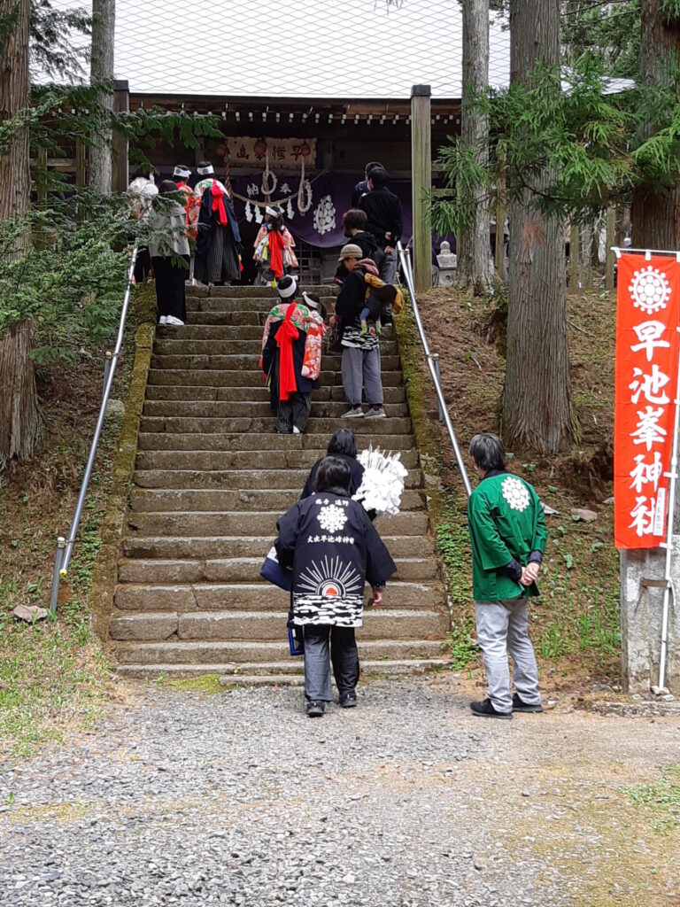 ６日まで値段。早池峰神社、タガマヤ村。御祈祷御霊分け座敷わらし。神社仏閣お守り。 - その他